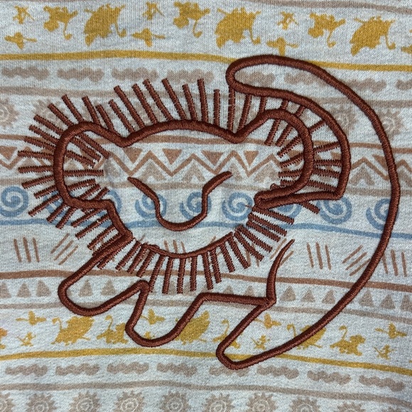 Boxlunch Lion King Patterned Hoodie with Simba Embroidery size 5t - Picture 3 of 8